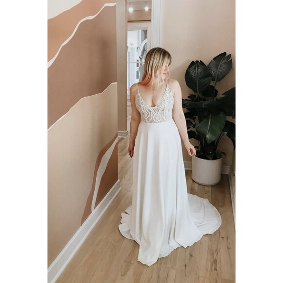 Scout by Sarah Seven Golden Wedding Gown Size 8 - Picture 11 of 11